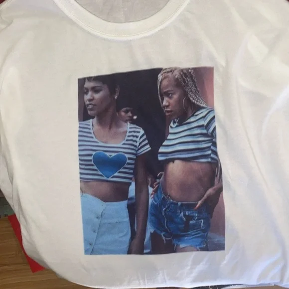 FRIDAY graphic tee. - Picture 4 of 5